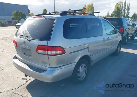 2002 Toyota Sienna Le z USA, uszkodzony, nr VIN 4T3ZF13C12U450451